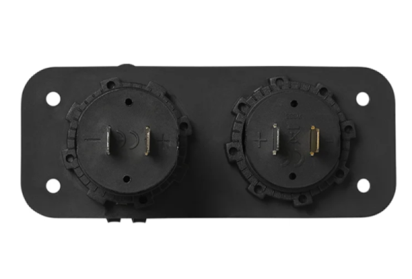 12V/24V Einbau Kit: Voltmeter 6-30V + USB Doppel-steckdose 2x2100mA