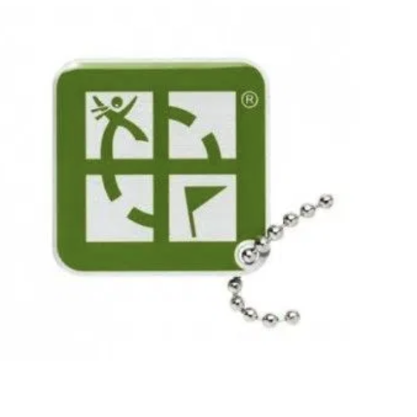 Grüner Geocaching Travel Tag mit Logo und QR-Code