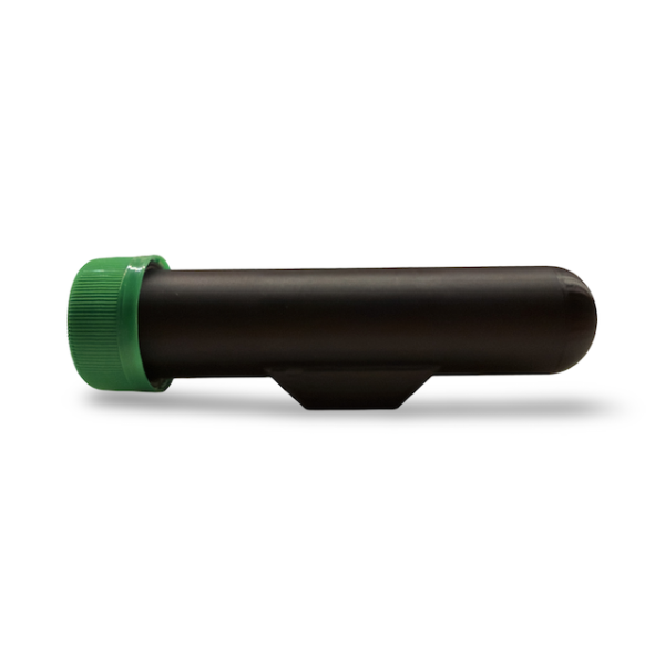 PETling mit grünem Deckel und Magnet – wetterfestes Geocaching-Versteck von Geo-Discount