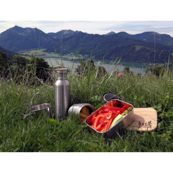 Edelstahlbox 0,8 L mit Bambusdeckel und Stoffband