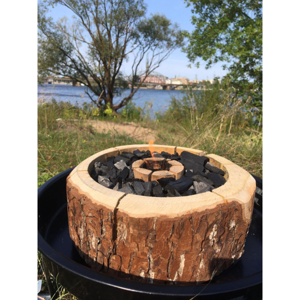 Ökologischer Einweggrill Woodie für Camping und Outdoor